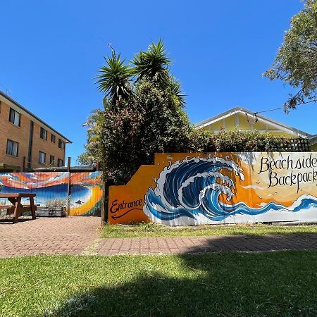 Beachside Backpackers Порт-Маккуори Экстерьер фото
